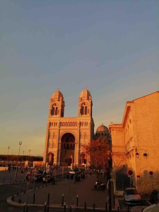 T2 De Charme Au Coeur Du Panier Apartman Marseille Kültér fotó